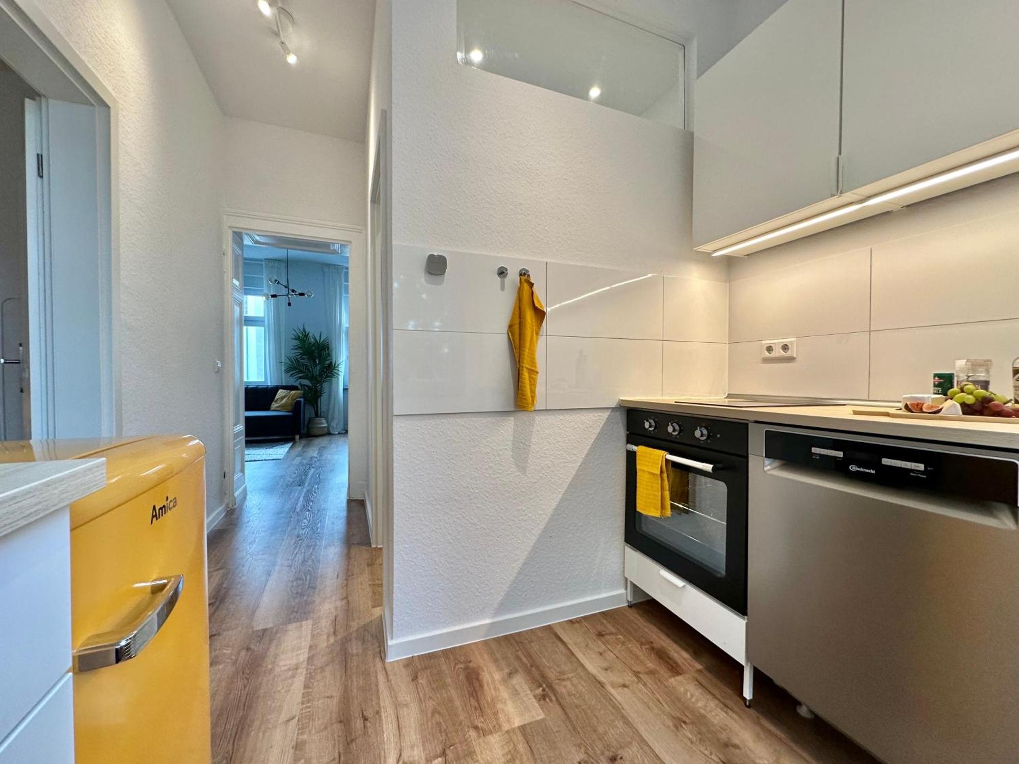250M Rhine - Quiet Appartement Near Centralstation- Secretplace-K-111-S Koblenz  Exterior photo